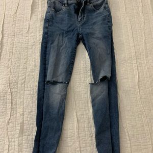 0 short stretch jeans, distressed holes in knees